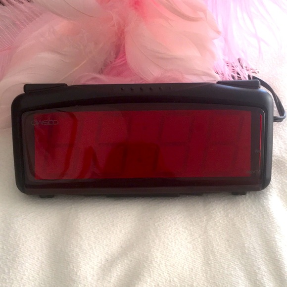 Cosmo Other Vintage Cosmo Digital Alarm Clock Electronic Clock With Snooze Feature Poshmark